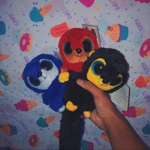 ♡ 3 lemur plushies ♡